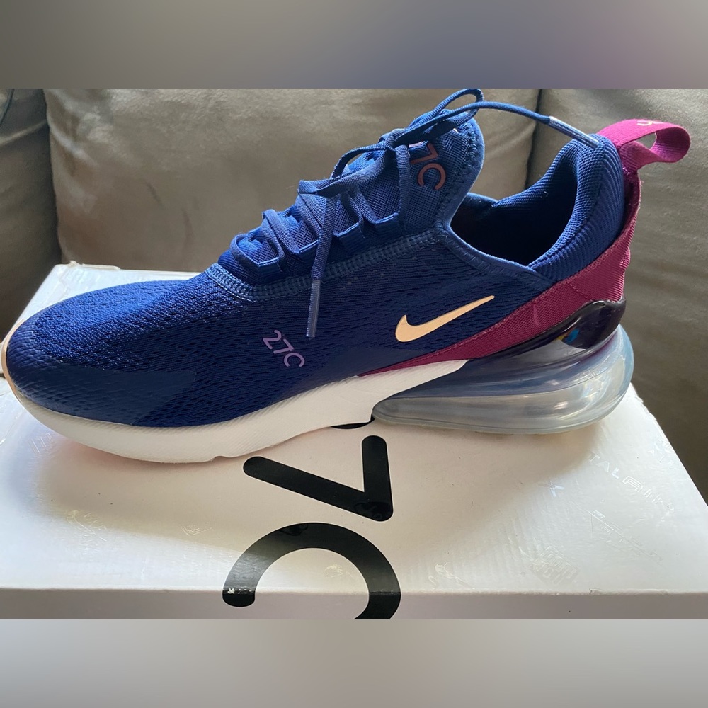 Airmax 270 size 9